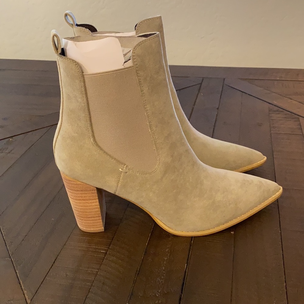 Brand new ankle boots size 10
